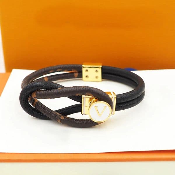 Luxury Designer Jewelry Bracelet Presbyopia Leather Bracelets Fashion For Men Women Leather Elegant Bangle no box