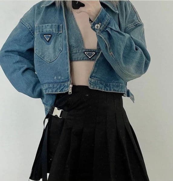 2023 Womens Designers T Shirts Underwear With Metal Triangle Badge Sexy Deep V Denim Sling Tube Tops Women Clothing