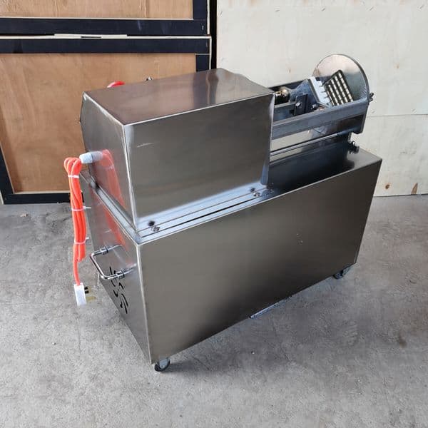 Industrial Automatic Vegetable Carrot Cutter Cassava Stick Slicer French Fries Shredder Sweet Potato Chips Cutting Machine Price