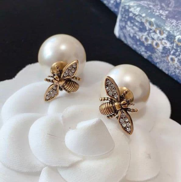 Vintage Bees Earrings Studs Fashion Bee Back Pearl Earring Luxury Brand Jewelry High Quality Have Stamps for Lady Women Party Wedding Lovers Engagement Gift