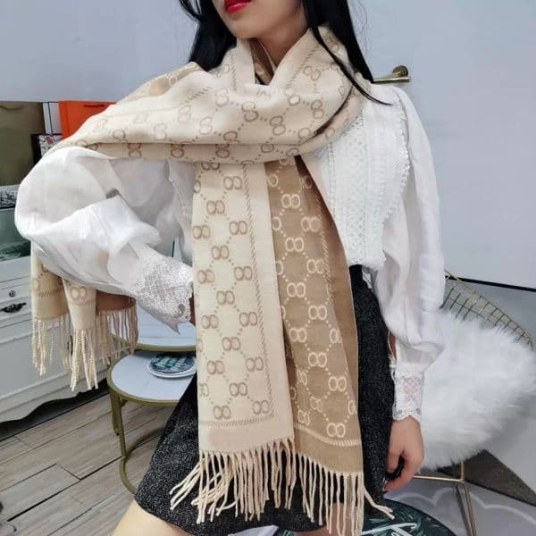 2024 Luxury Designer Silk scarf Mens scarves Womens Four Seasons shawl Fashion letter scarf size 180x70cm 5 color high quality optional exquisite