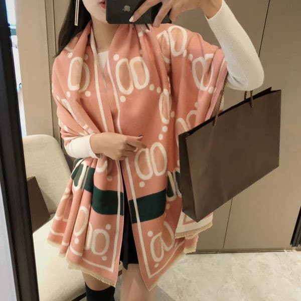 Cashmere scarf fashion trend for men and women autumn and winter outdoor warm comfortable long shawl travel hot style