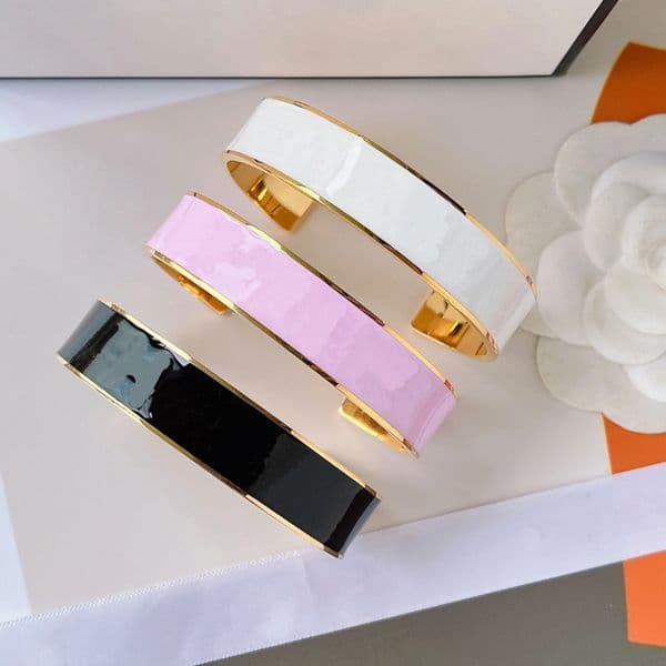 Fashion Multicolor Open Bangle Adjustable Humanized Design Bracelet Lovely Pink Selected Gift Female Friend Charm Exquisite Premium Jewelry Accessories