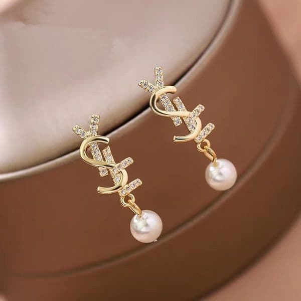 Diamond Set Pearl Letter s Titanium Steel Earrings Charm Designer for Women Stud Jewlery Love Hoop Gifts Woman Girl Gold Sier Rose Wholesale