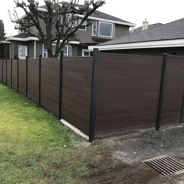 Best-selling Walnut Sustainable Anti-Dent Wood Grain Fence Panel