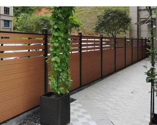 World's Best-Selling Product Outdoor Wood Grain Anti-Slip Garden Fence Board