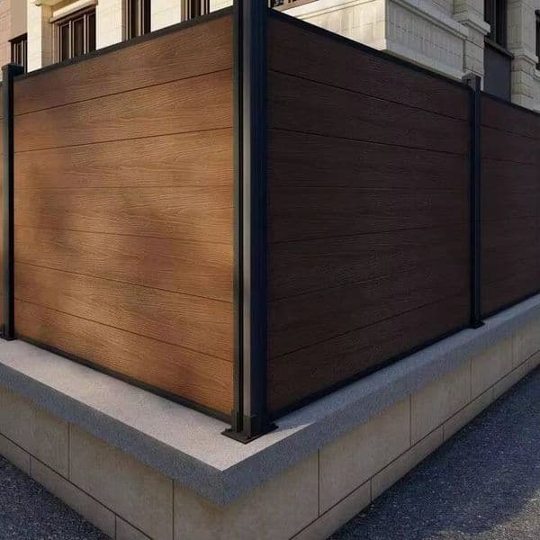 Fast Shipping Design Walnut Anti-Sagging Acid-Resistant Slatted Farm Fence Board