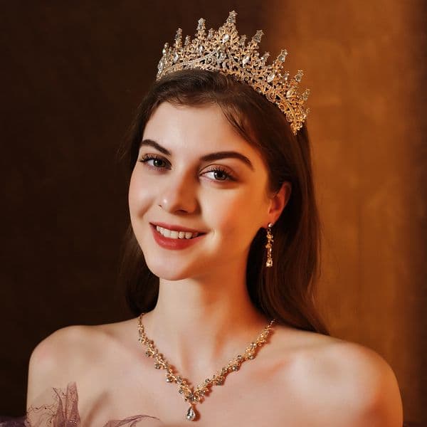 Bridal Tiara Three Piece Set Luxurious and Grand Wedding Jewelry Set with High End Tiara, Necklace and Earrings a perfect choice to elevate your wedding look