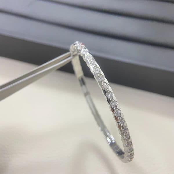 2025 full diamond n version Rhomb simple light bracelet for womens delicate high quality jewelry gifts 250911 J8Z5 928