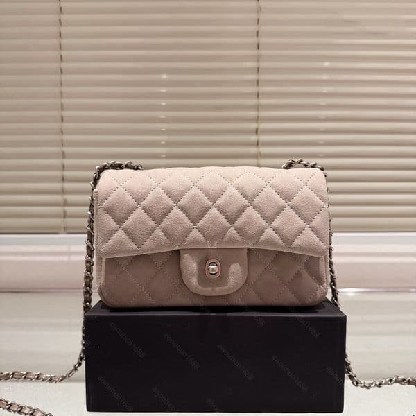 Classic Cf Crossbody Bag Matte Leather Evening Bag Mataras Chain Shoulder Bag Designer Wallet for Women Golden Hardware Metal Buckle Makeup Bag Suede Money Box 20cm