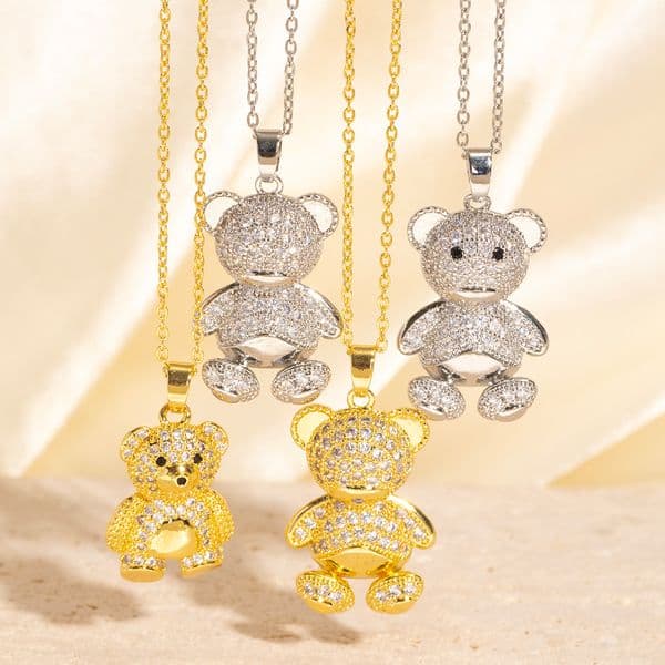 Jewellery High Quality Silver Toned Teddy Bear Pendant Necklace with Rhinestone Embellishment Delicate Daily Wear Gift for All Occasions Textured Accessory