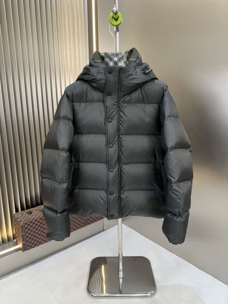 Top quality men Down puffer jacket Parkas Mens Embroidered Badge Stand Collar Knitted Splice Sweater Lightweight Down Jacket Sweater Casual Jacket Fluffy 125