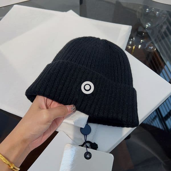 woman designer beanie hat bonnet skull cap knit Men Classic black Fashion High Quality Leisure plaid fall winter ski outdoor warm