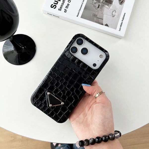 designer cases For iPhone 17 max 16 pro 15 14 13 12 11 coque Silky soft Leather Designer Fashion Wallet phone case back cover