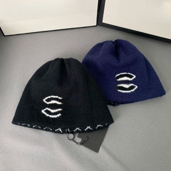 Designer Knitted Hat Reversible Knitted Hat Fashionable Design for Men and Women Autumn and Winter Letter Jacquard Unisex Hat for Warmth