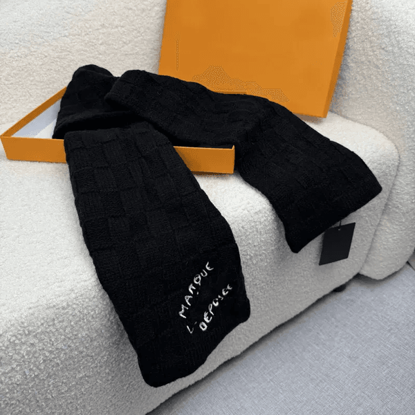 Designer Fashion Women Plaid Wool Luxury Letters Classic Printed Neck Scarf Soft Touch Warm Autumn Long Shawl High Quality