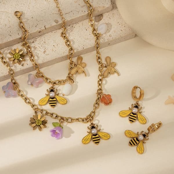 Fashion New Multi-Element Bee Dragoy Knot Conch Stainless Steel Pendant Necklace Special