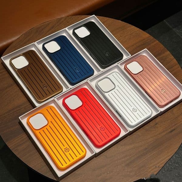 Luggage case designer iPhone protective case suitable for iPhone 17 Pro Max materials for 16 15 14 13 models are polycarbonate aluminum alloy respectively