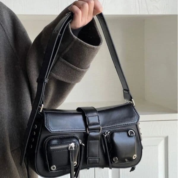 Niche Motorcycle Bag ShoulderCrossbodyBaguette Underarm Bag for Cool Girls with Premium Texture 250929