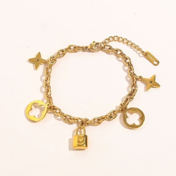 Designer Bracelets Luxury Gold Wristband Cuff Chain Fashion Jewelry Letter Lock Pendant Bracelet Jewelry Party Wedding Gift