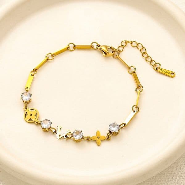 Designer Bracelets Chains Classic Pendant Bracelet Jewelry Women Bangle Gold Color Crystal Lovers Gift Chain