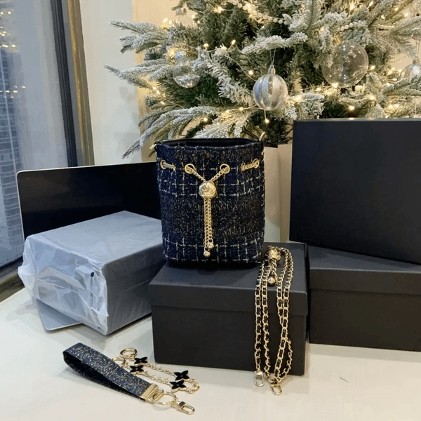 2C Boutique gold silk woven drawstring Gold chain shoulder strap Makeup bag Gift box Packing VIP gifts