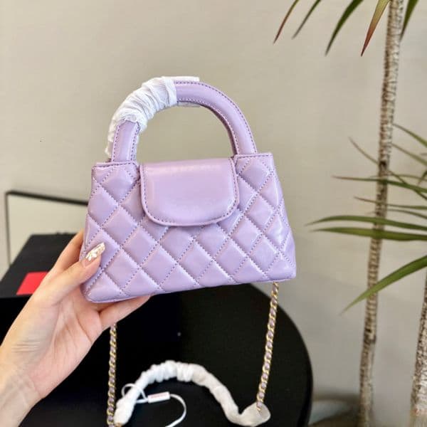 Women Portable Bag Designer Mini Shopping Bags Glossy Oil Wax Leather Golden Hardware Matelasse Chain Luxury Handbags Cross Suitcases