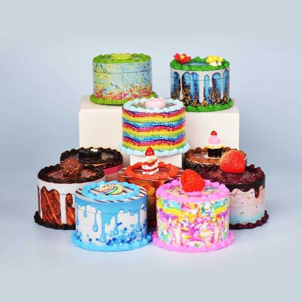 Creative Spice Grinder for Kitchen Cute Cake-shaped Spice GrinderKawaii Grinder 1Pc W250121