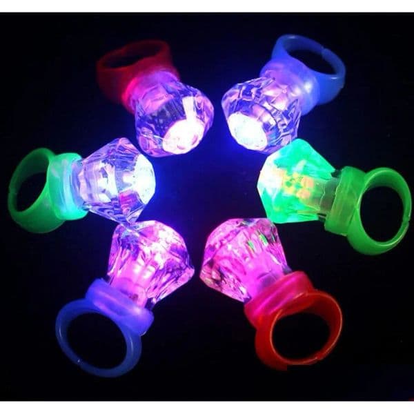 Party Favor Light Up Sparkling Rings Bridal Shower Favors Kids Adts Flashing Plastic Diamond Bling Led Glow Ring For Birthday Bachelor LL