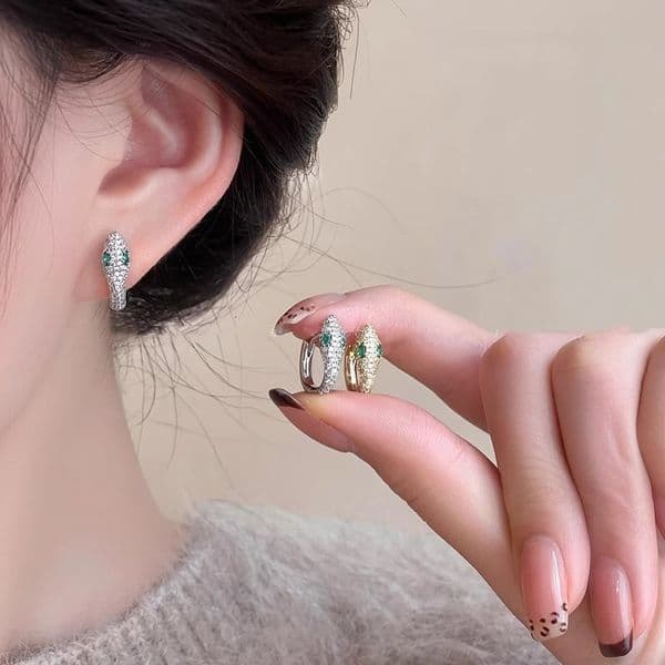 Fashionable Zircon Serpentine Women's Earrings Free Delivery Designer Luxury Jewelry European And American Creative Round Earclip Jewelry Ear Studs