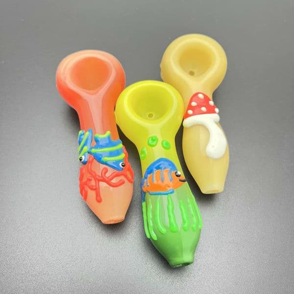 Smoking pipes Ball Glass Oil Burner Pipe Smoking Bowl Water Hookahs Bongs smoking accessories with colorful printed patterns and luminous short glass pipes