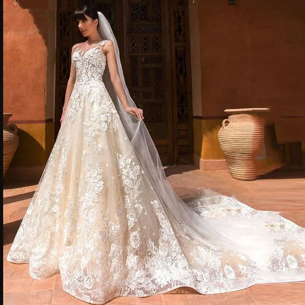 Elegant Floral lace appliques Tulle A-Line Wedding Dress Jewel Sleeveless Bridal Gowns Sweep Train Plus Size Vestido de Noiva