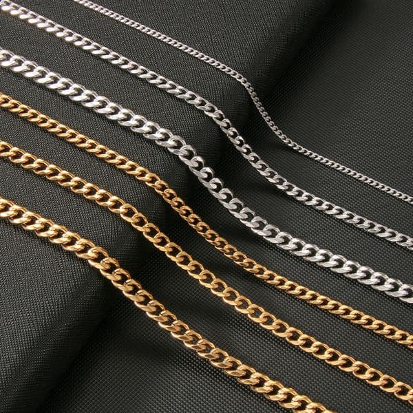 Gold Chain Man Designer Cuban Chain for Man Jewerly Necklace Stainless Steel Jewelry Six Sided 18k Gold Necklace Simple Thickness Mens and Womens Necklace