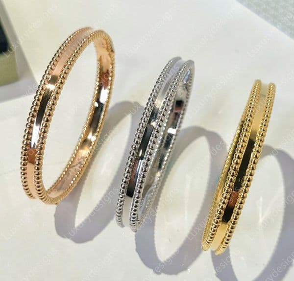 Designer Bracelet Womens Luxury Clover Bangle S925 Sterling Silver Plated Top Quality 18K Gold Bracelet Ladies Fine Jewelry with Box Packing