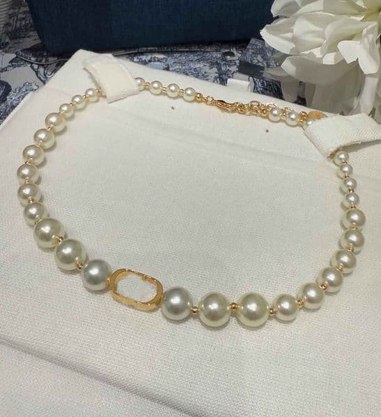 2025 Luxury quality charm pendant necklace with white shell beads in 18k gold plated have stamp box PS4378