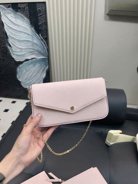 Fashion Trendy classic Leather Handbags Womens Shoulder Bag Envelope Bag Cross Body Chain Bags