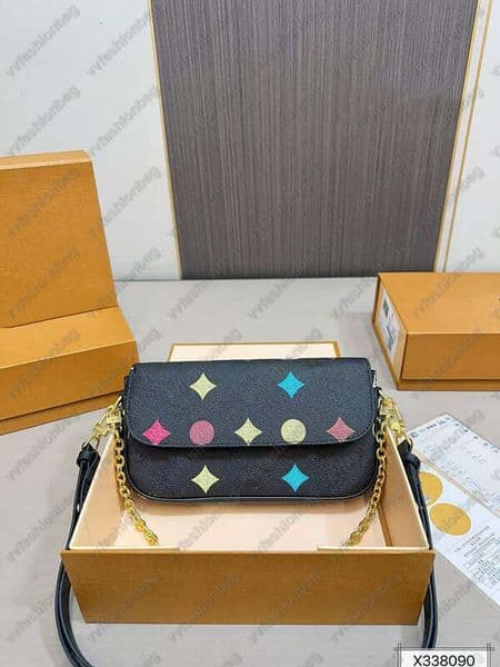 Designer Shoulder Bag Luxury Chain Bag Black And White Colorful Handbag Women Crossbody Bag Fashion Purse Canvas Pocket Cute Purse Girl's Shopping Bag vvfashionbag