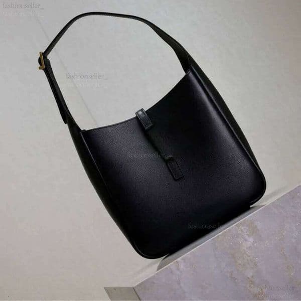 99A Premium Fashion Casual Shoulder Bag with Crossbody Design, 100% Leather High-Quality Exquisite Pure Steel Hardware, Lightweight and Capable of Holding a Lot
