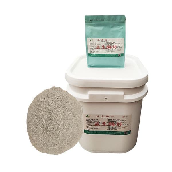 Chicken feed period premix for laying hens