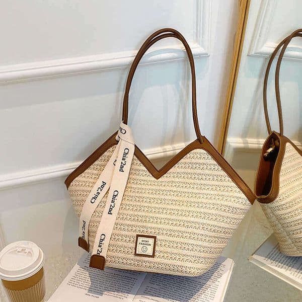 Designer Bags 2025 Woven for Women, Large Capacity 2025 New Summer Beach Shoulder Bag, Vacation Commuter Tote Bag