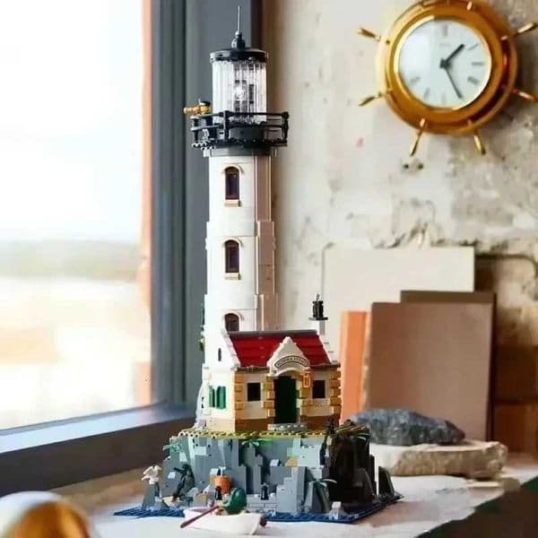 2065PCS Kalein Electric Lighthouse Model Building Blocks Electric Assembly Childrens Toys Birthday Gifts Z250821