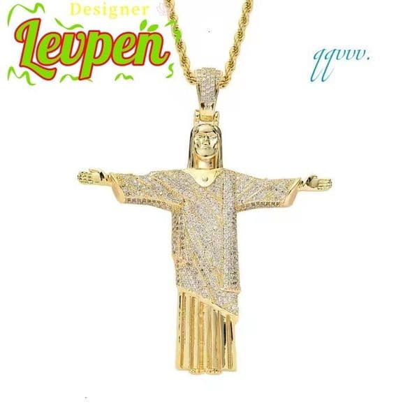 Designer LevpeHop Mens Hip Vintage Religious Jesus Cross Pendant Necklace Brass Gold Plated Cubic Moissaniteia Fashionable Christ Pendant OACOCANecklace