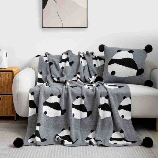 Panda Nap Cartoon Knitted Sofa Leisure Homestay Decorative Throw Blanket Office Air Conditioning