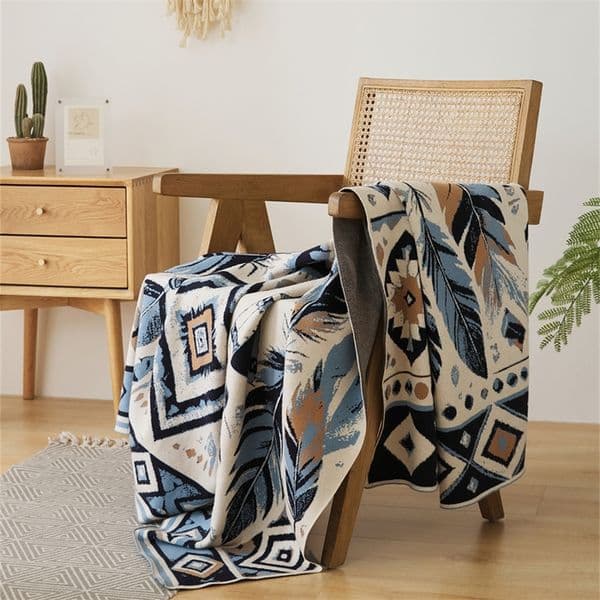 Designer Blanket Pattern Logo Blanket Office Sleeping Blanket Winter Thickened Warm flannel Travel Blanket 130 * 160cm
