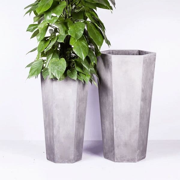 Elegant Outdoorsy Flower Pots with Chic Minimalistic Designs