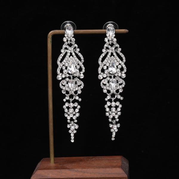 Luxury Brand Designer Jewelry European And American New Style High-End Long Earrings Crystal Bridal Wedding Dress Accessories Fashion Hot Sale New Year Earrings