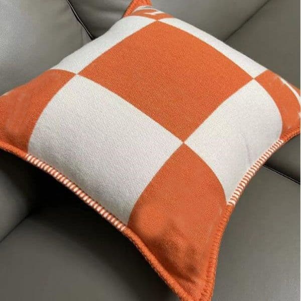 Designer Pillows Decorative Throw Pillow Luxury Fashion Vintage Fleece Pillowcase Cover Case Covers Wool Pillowcases Sofa Home 45x45CM