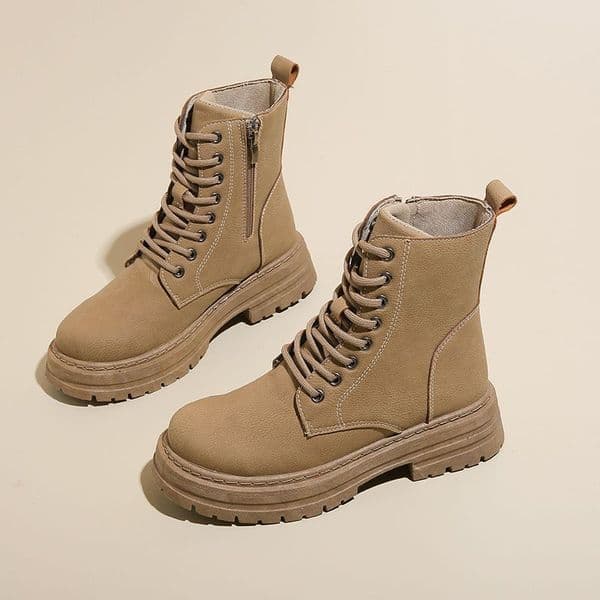 2025 Designer s New Fashion Martin Women s Autumn UK Thick Bottom Short Multi Functional Yellow Brown Black Spot Short Boots Casual Shoes