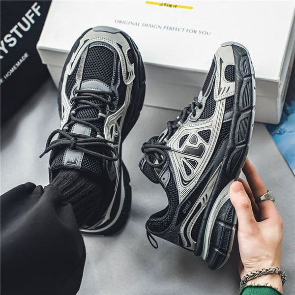 2025 Designer Summer New Original Lightweight Breathable Men s Lace Up Sports Fashion Multi Functional Hot Selling Thick Bottom Casual Running Shoes