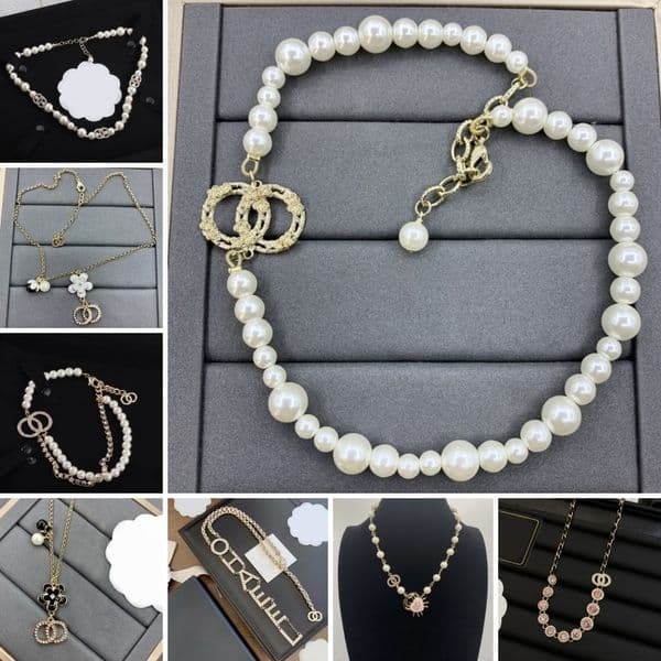 Pearl Chains Pendant Necklace Gold Plated Brass Copper Fashion Women Classic Stamp Letter Crystal Necklaces Choker Chain with Steel Seal Wedding Jewelry Love